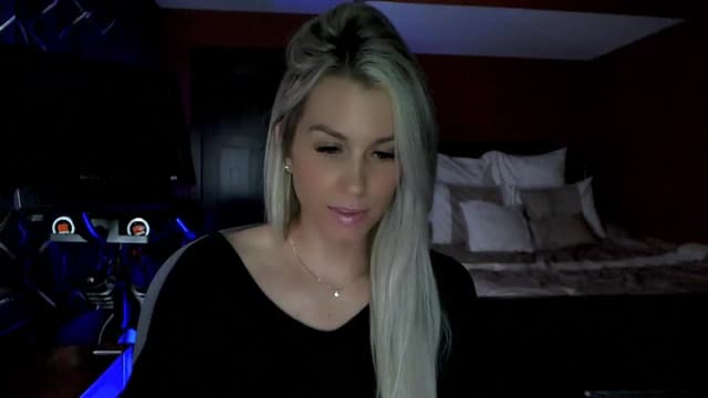 Gallery image thumbnail from Cora9's myfreecams stream on, 04/03/2023, 04:03 image 1 of 20