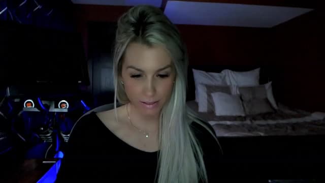 Gallery image thumbnail from Cora9's myfreecams stream on, 04/03/2023, 04:03 image 10 of 20