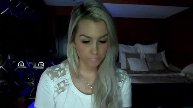Gallery image thumbnail from Cora9's myfreecams stream on, 04/05/2023, 05:04 image 14 of 20