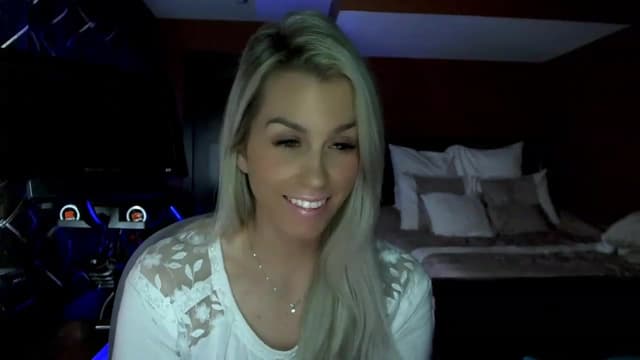 Gallery image thumbnail from Cora9's myfreecams stream on, 04/05/2023, 05:04 image 18 of 20