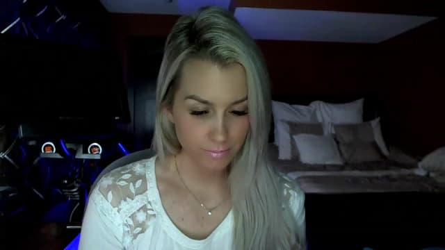 Gallery image thumbnail from Cora9's myfreecams stream on, 04/05/2023, 05:04 image 7 of 20