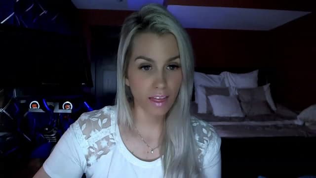 Gallery image thumbnail from Cora9's myfreecams stream on, 04/05/2023, 05:04 image 2 of 20