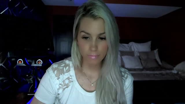 Gallery image thumbnail from Cora9's myfreecams stream on, 04/05/2023, 05:04 image 11 of 20