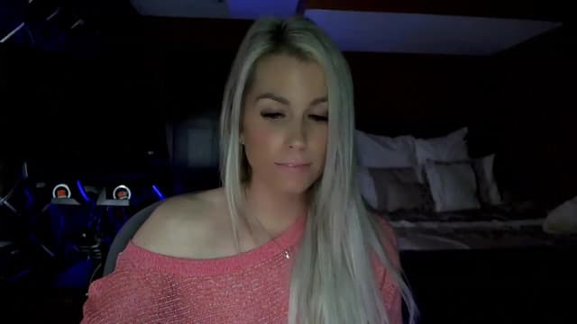Gallery image thumbnail from Cora9's myfreecams stream on, 04/07/2023, 06:44 image 19 of 20
