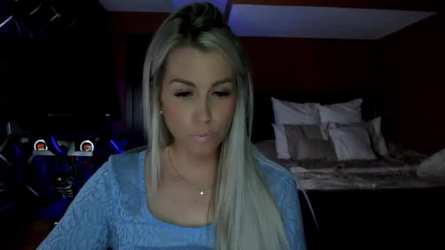 Gallery image thumbnail from Cora9's myfreecams stream on, 04/14/2023, 04:10 image 3 of 20