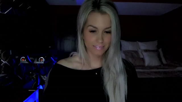 Gallery image thumbnail from Cora9's myfreecams stream on, 04/19/2023, 04:53 image 14 of 20