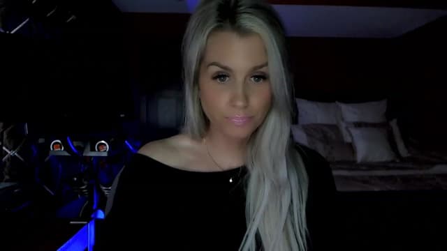 Gallery image thumbnail from Cora9's myfreecams stream on, 04/19/2023, 04:53 image 16 of 20