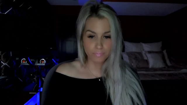 Gallery image thumbnail from Cora9's myfreecams stream on, 04/19/2023, 04:53 image 1 of 20