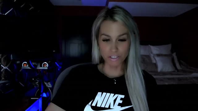 Gallery image thumbnail from Cora9's myfreecams stream on, 04/20/2023, 05:01 image 11 of 20