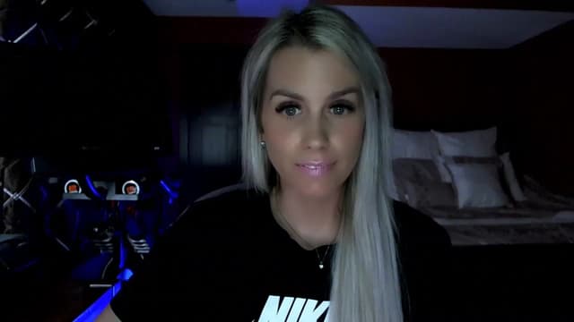 Gallery image thumbnail from Cora9's myfreecams stream on, 04/20/2023, 05:01 image 12 of 20
