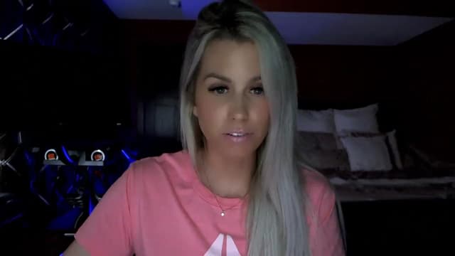 Gallery image thumbnail from Cora9's myfreecams stream on, 04/21/2023, 04:19 image 10 of 20