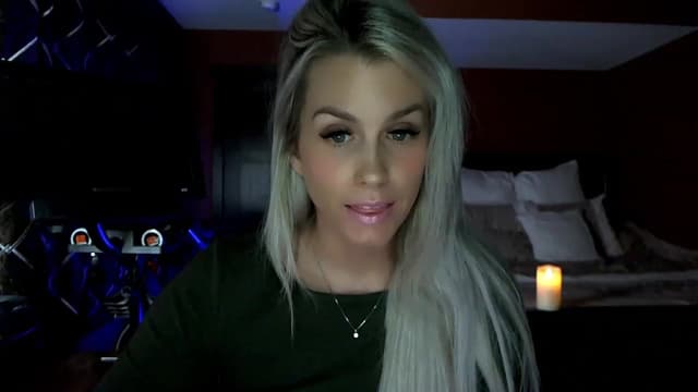 Gallery image thumbnail from Cora9's myfreecams stream on, 04/24/2023, 04:57 image 12 of 20