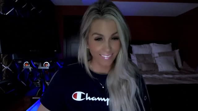 Gallery image thumbnail from Cora9's myfreecams stream on, 05/02/2023, 04:17 image 1 of 20
