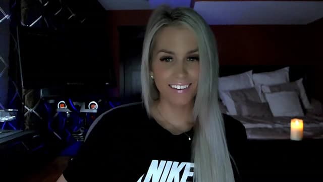 Gallery image thumbnail from Cora9's myfreecams stream on, 05/05/2023, 04:42 image 5 of 20