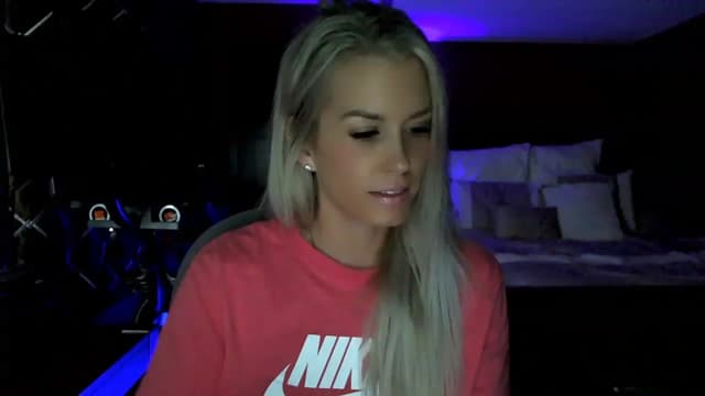 Gallery image thumbnail from Cora9's myfreecams stream on, 05/08/2023, 05:21 image 12 of 20