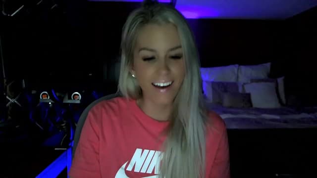Gallery image thumbnail from Cora9's myfreecams stream on, 05/08/2023, 05:21 image 11 of 20