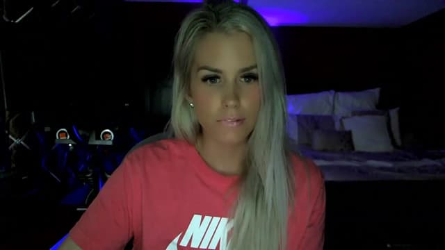 Gallery image thumbnail from Cora9's myfreecams stream on, 05/08/2023, 05:21 image 15 of 20