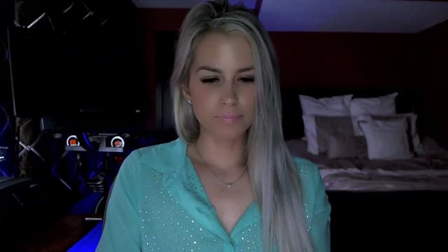 Gallery image thumbnail from Cora9's myfreecams stream on, 05/10/2023, 04:52 image 4 of 20