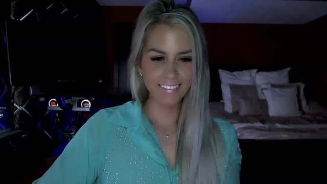 Gallery image thumbnail from Cora9's myfreecams stream on, 05/10/2023, 04:52 image 6 of 20