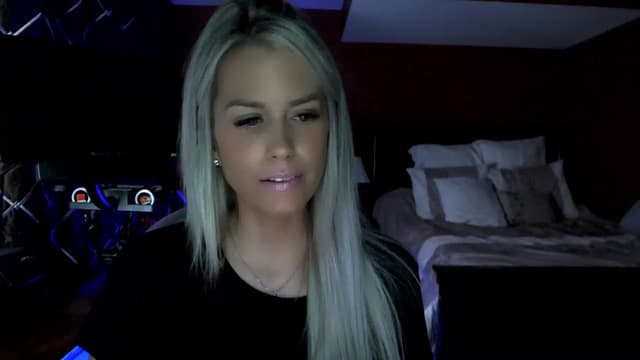 Gallery image thumbnail from Cora9's myfreecams stream on, 05/15/2023, 05:11 image 3 of 20
