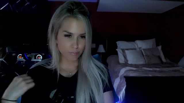 Gallery image thumbnail from Cora9's myfreecams stream on, 05/16/2023, 06:18 image 10 of 20