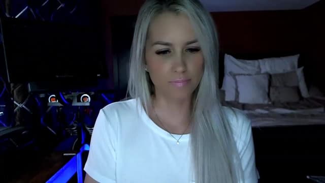 Gallery image thumbnail from Cora9's myfreecams stream on, 05/23/2023, 04:47 image 5 of 20