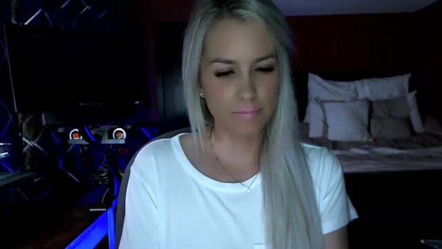 Gallery image thumbnail from Cora9's myfreecams stream on, 05/23/2023, 04:47 image 9 of 20