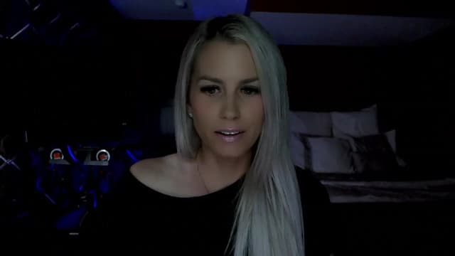 Gallery image thumbnail from Cora9's myfreecams stream on, 06/01/2023, 04:32 image 14 of 20