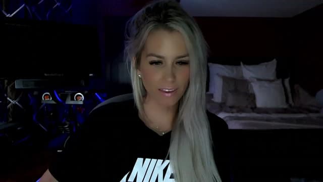 Gallery image thumbnail from Cora9's myfreecams stream on, 06/06/2023, 05:36 image 8 of 20