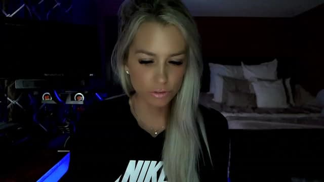 Gallery image thumbnail from Cora9's myfreecams stream on, 06/06/2023, 05:36 image 16 of 20