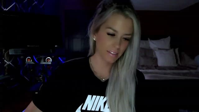 Gallery image thumbnail from Cora9's myfreecams stream on, 06/06/2023, 05:36 image 13 of 20