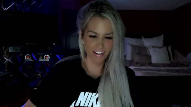 Gallery image thumbnail from Cora9's myfreecams stream on, 06/06/2023, 05:36 image 7 of 20