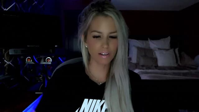 Gallery image thumbnail from Cora9's myfreecams stream on, 06/06/2023, 05:36 image 9 of 20