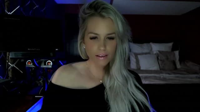 Gallery image thumbnail from Cora9's myfreecams stream on, 06/13/2023, 05:14 image 18 of 20