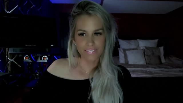 Gallery image thumbnail from Cora9's myfreecams stream on, 06/13/2023, 05:14 image 8 of 20