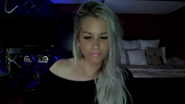 Gallery image thumbnail from Cora9's myfreecams stream on, 06/13/2023, 05:14 image 3 of 20