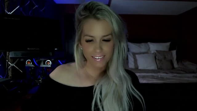 Gallery image thumbnail from Cora9's myfreecams stream on, 06/13/2023, 05:14 image 16 of 20