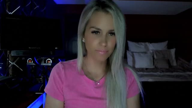 Gallery image thumbnail from Cora9's myfreecams stream on, 06/15/2023, 04:49 image 1 of 20