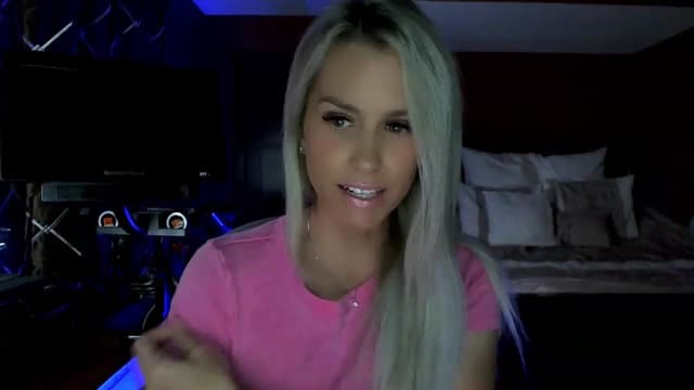 Gallery image thumbnail from Cora9's myfreecams stream on, 06/15/2023, 04:49 image 2 of 20