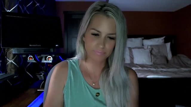 Gallery image thumbnail from Cora9's myfreecams stream on, 08/01/2023, 04:36 image 17 of 20