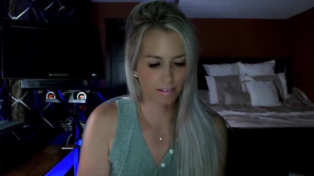 Gallery image thumbnail from Cora9's myfreecams stream on, 08/09/2023, 05:07 image 5 of 20