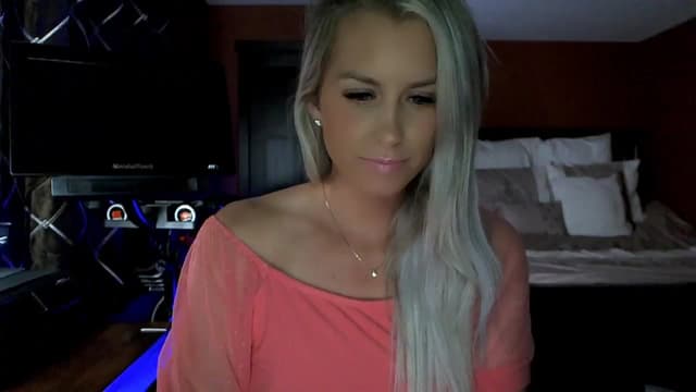 Gallery image thumbnail from Cora9's myfreecams stream on, 08/11/2023, 04:16 image 20 of 20