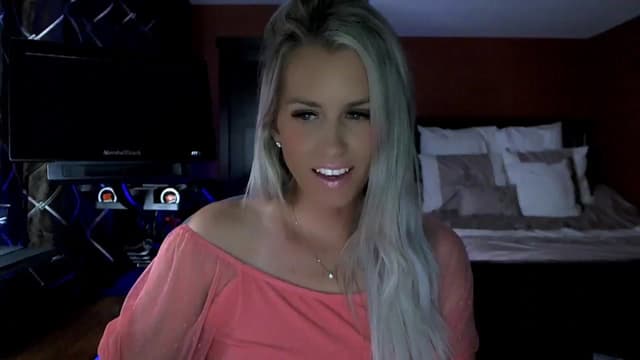 Gallery image thumbnail from Cora9's myfreecams stream on, 08/11/2023, 04:16 image 8 of 20