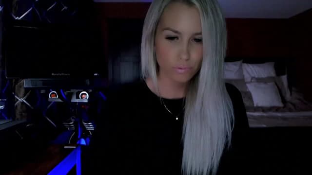 Gallery image thumbnail from Cora9's myfreecams stream on, 08/18/2023, 05:40 image 4 of 20