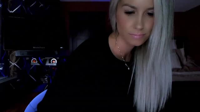Gallery image thumbnail from Cora9's myfreecams stream on, 08/18/2023, 05:40 image 14 of 20