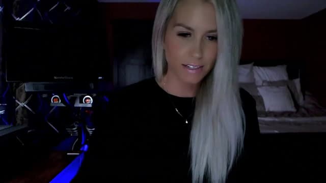 Gallery image thumbnail from Cora9's myfreecams stream on, 08/18/2023, 05:40 image 11 of 20