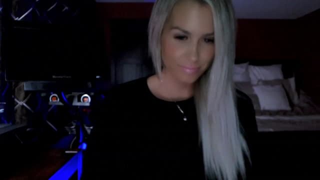 Gallery image thumbnail from Cora9's myfreecams stream on, 08/18/2023, 05:40 image 16 of 20