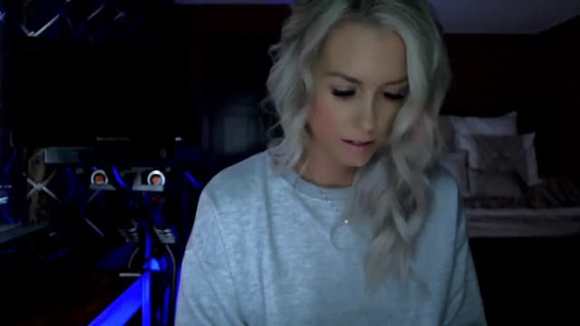 Gallery image thumbnail from Cora9's myfreecams stream on, 08/19/2023, 05:23 image 4 of 20