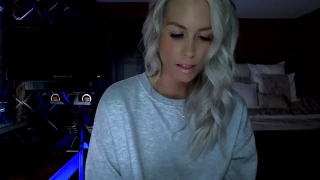 Gallery image thumbnail from Cora9's myfreecams stream on, 08/19/2023, 05:23 image 6 of 20