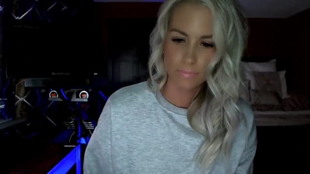 Gallery image thumbnail from Cora9's myfreecams stream on, 08/19/2023, 05:23 image 14 of 20